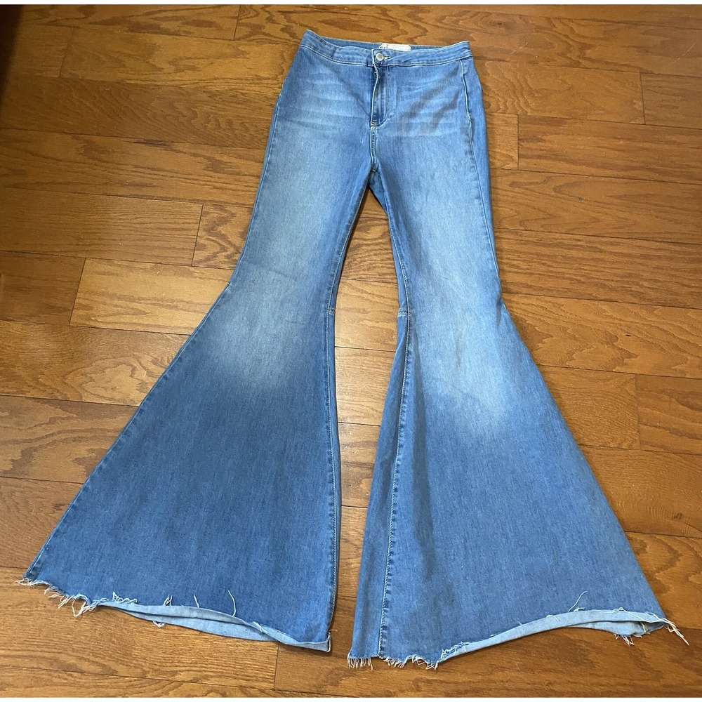 We The Free Irreplaceable Jeans 28 High Rise Super Flare Bell Bottom Button Fly